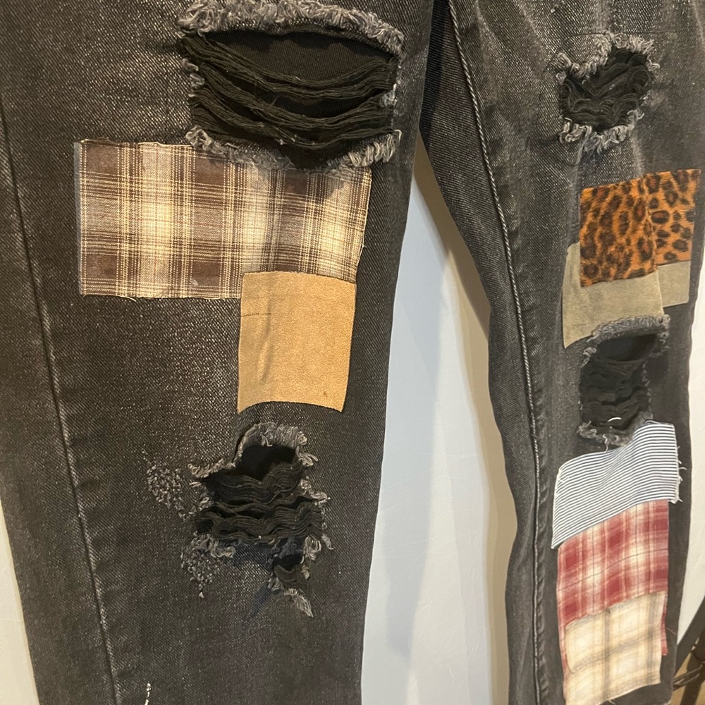 Rue21 Black Distressed Straight Jeans with Plaid & Leopard Patches - Picture 2 of 5